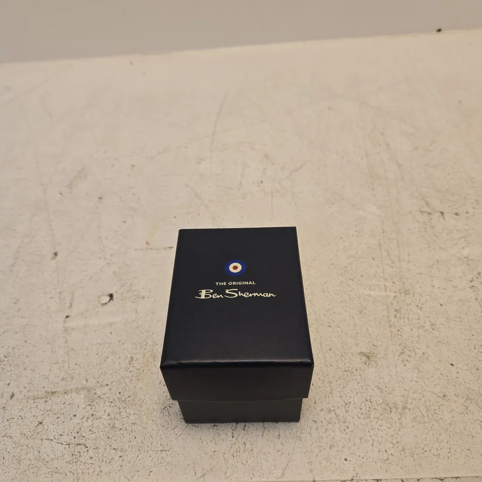BEN SHERMAN KIDS SILVER DESIGNER WATCH S081 BOXED