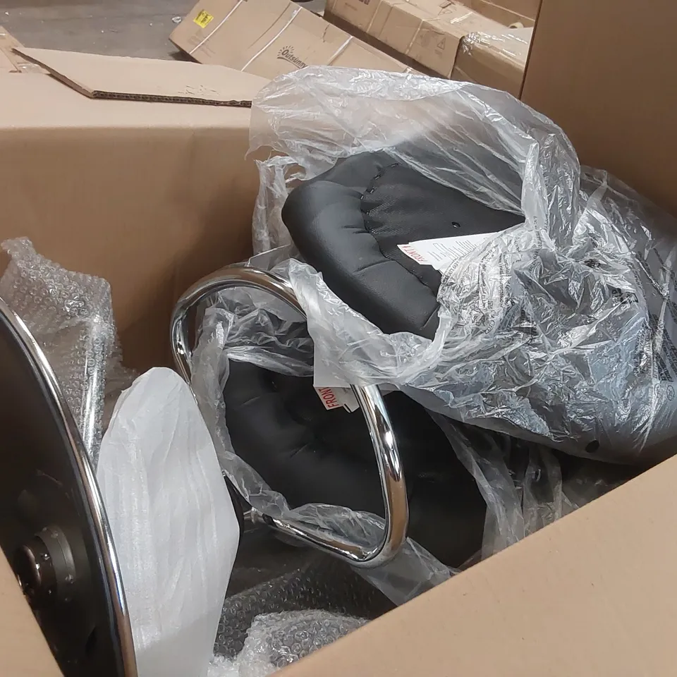 BOXED PAIR OF NEO FAUX LEATHER BAR STOOLS