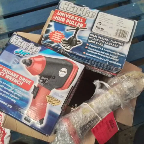 MIXED BOX OF TOOLS TO INCLUDE: CLARKE AIR ½" SQUARE DRIVE IMPACT WRENCH, UNIVERSAL HUB PULLER, TYRE INFLATOR 