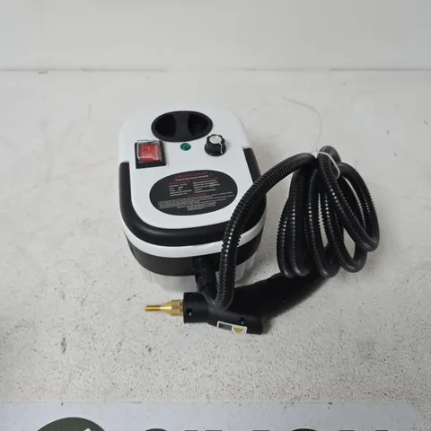 STEAM CLEANER IN WHITE