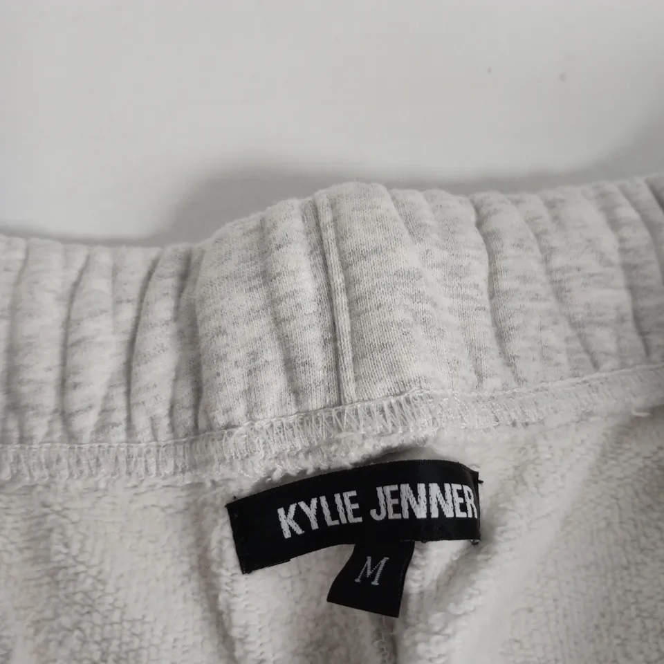 KYLIE JENNER GREY FLEECE HOODIE, SIZE M