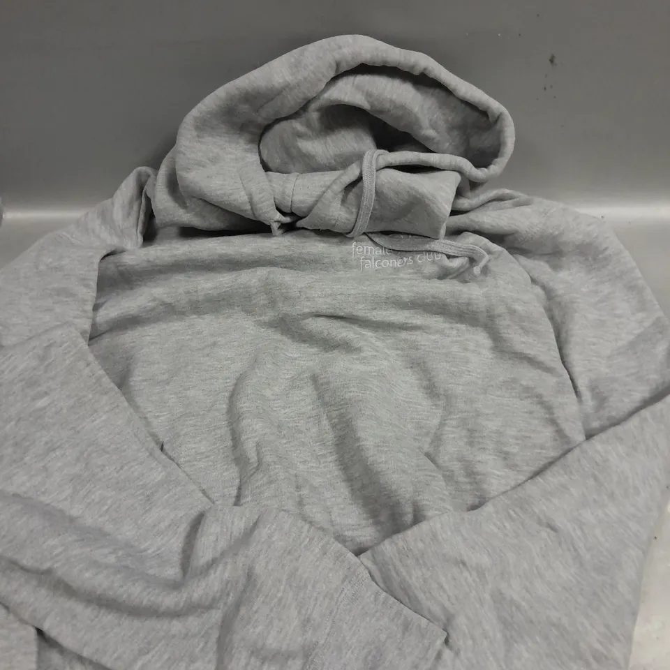 APPROXIMATELY 15 ASSORTED CLOTHING PRODUCTS IN VARIOUS STYLES & SIZES	