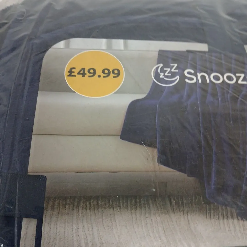 SNOOZEVILLE THROW – SOFT & COZY, 150 X 200 CM