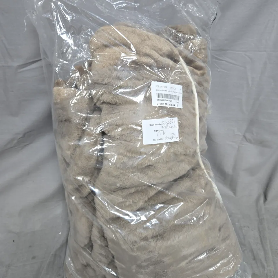 COZEE HOME LUXURY FAUX FUR HEATED THROW