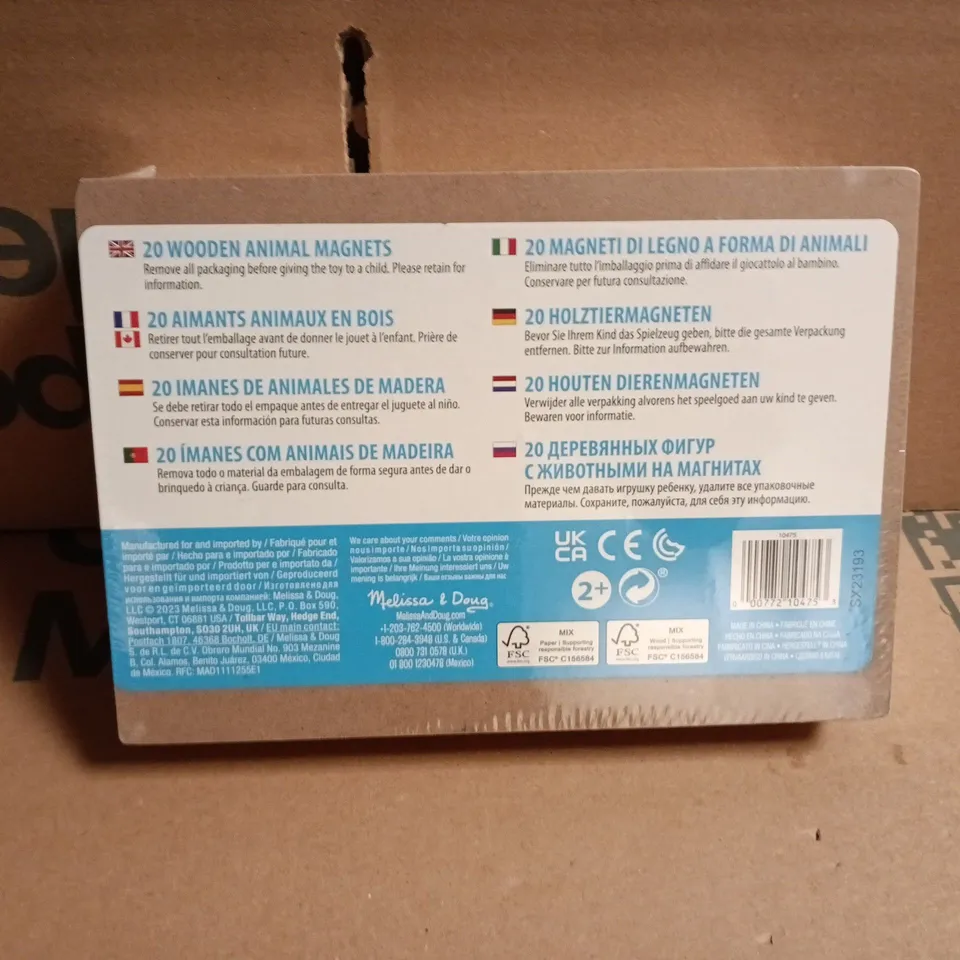 MELISSA & DOUG 20-PIECE ANIMAL MAGNETS