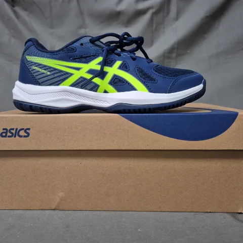 BOXED PAIR OF ASICS UPCOURT 6 GS SHOES IN NAVY/GREEN UK SIZE 3