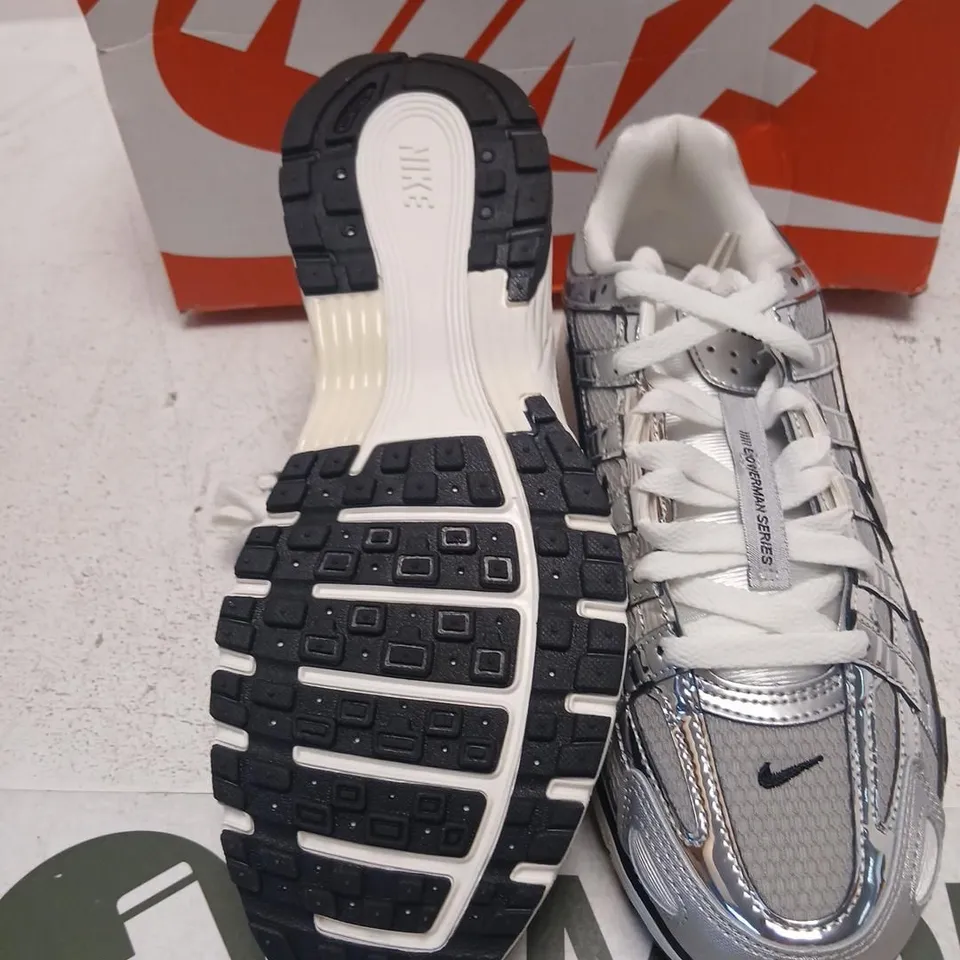 NIKE P-6000 METALLIC SILVER TRAINERS – UK 8