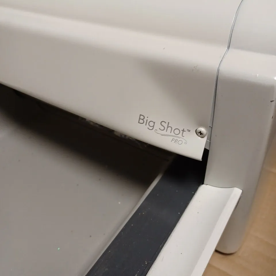 SIZZIX BIG SHOT MACHINE PRO 