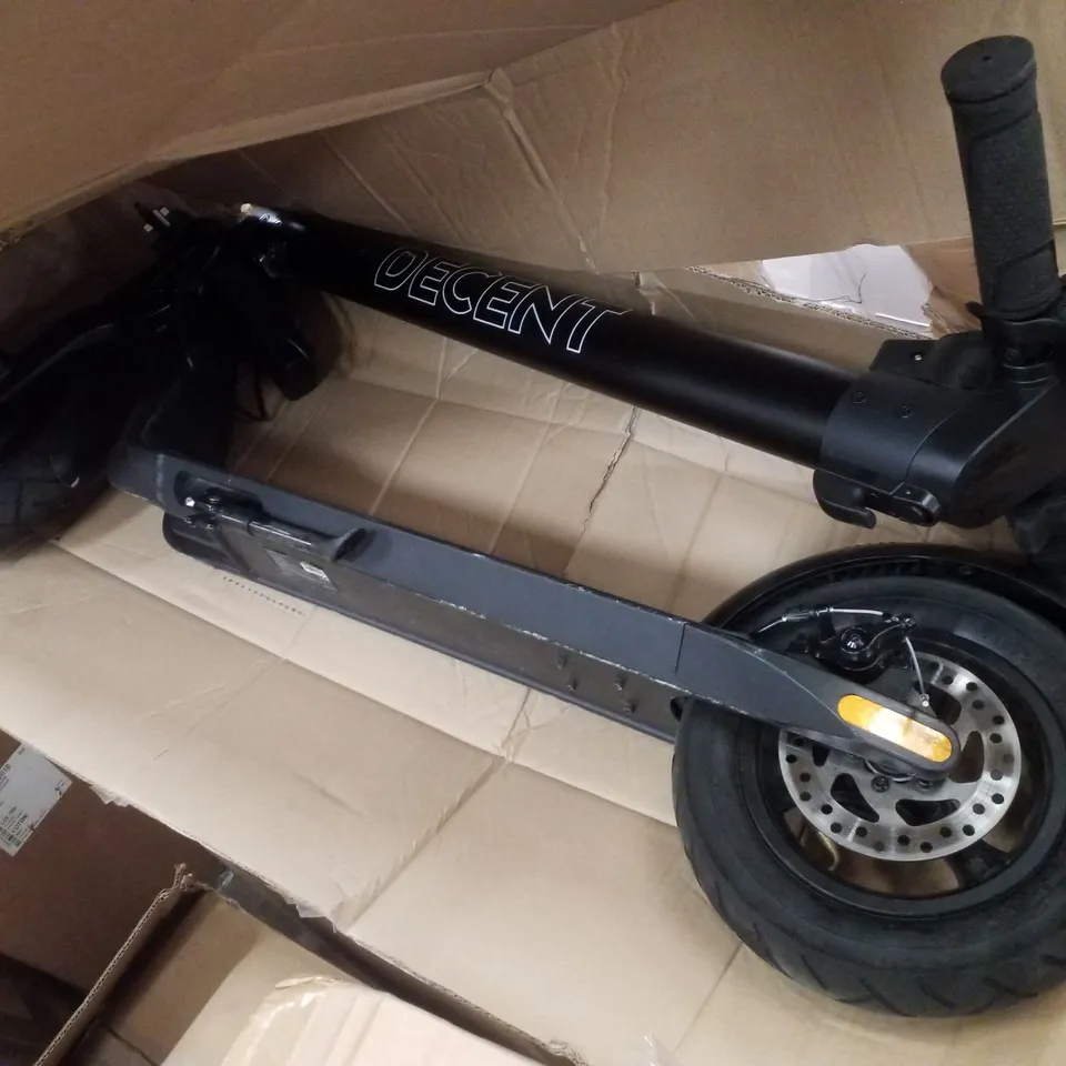 BOXED DECENT ONE ELECTRIC SCOOTER