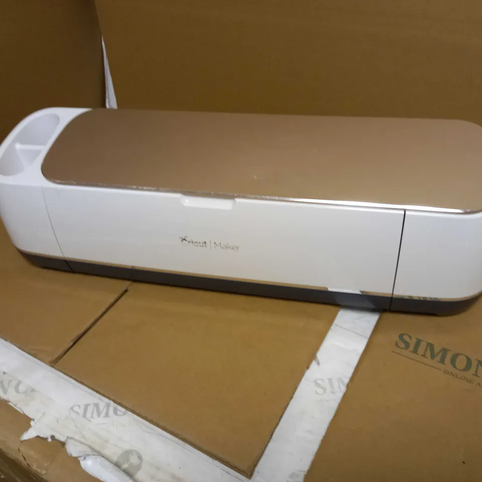 CRICUT MAKER SMART CUTTING MACHINE