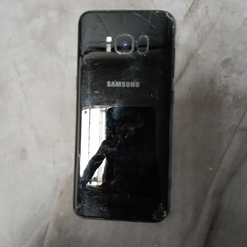 SAMSUNG GALAXY S8 SMARTPHONE 