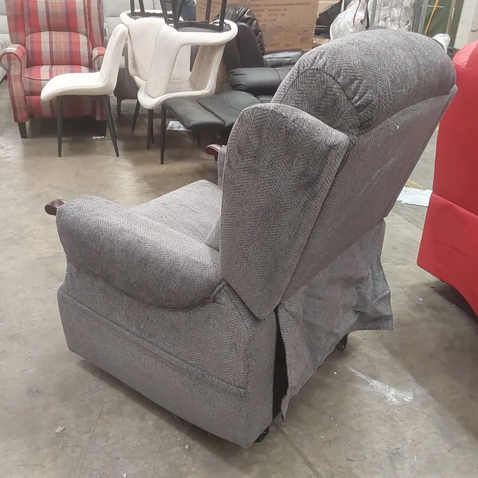 QUALITY DESIGNER FABRIC UPHOLSTERED ELECTRIC RECLINER ARMCHAIR
