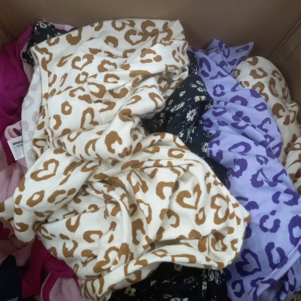 BOX OF APPROX 20 ASSORTED CLOTHING ITEMS TO INCLUDE -MONSOON - KIM&CO - DANNII MINOGUE 