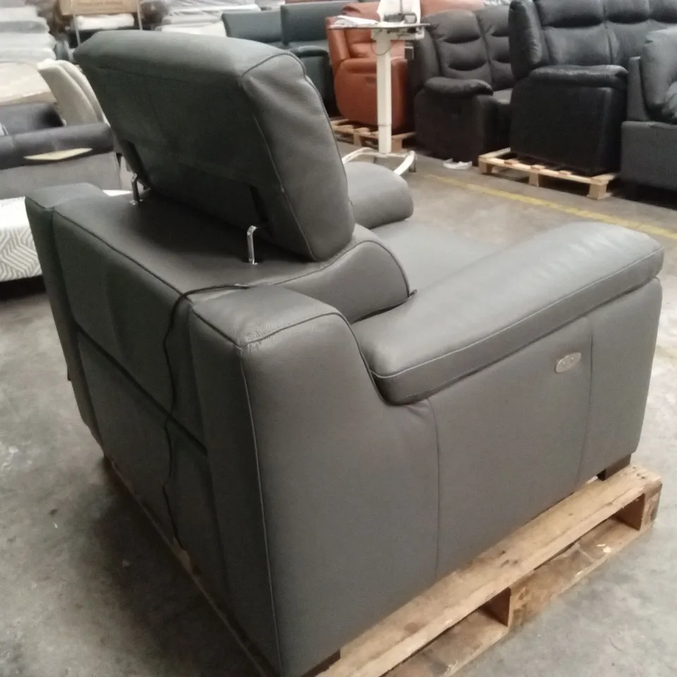 QUALITY DESIGNER ITALIAN MADE RICCARDO ELECTRIC RECLINER LEATHER ARMCHAIR