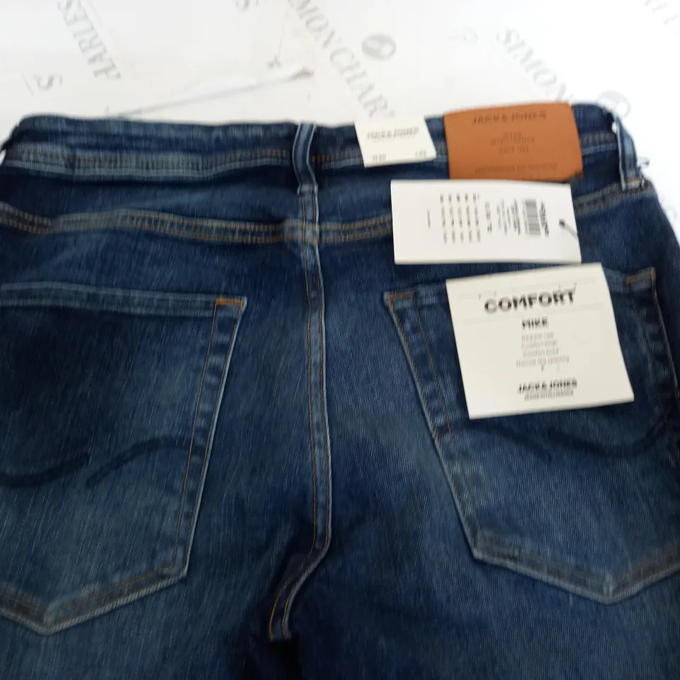 JACK & JONES COMFORT MIKE REGULAR RISE JEANS - W30 L32