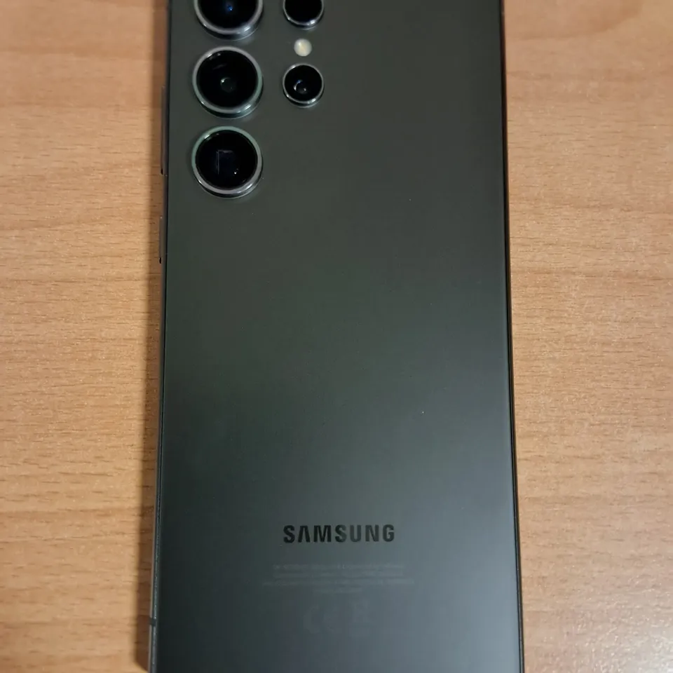 BOXED SAMSUNG GALAXY S24 ULTRA 12GB/256GB IN TITANIUM BLACK - SM-S928B
