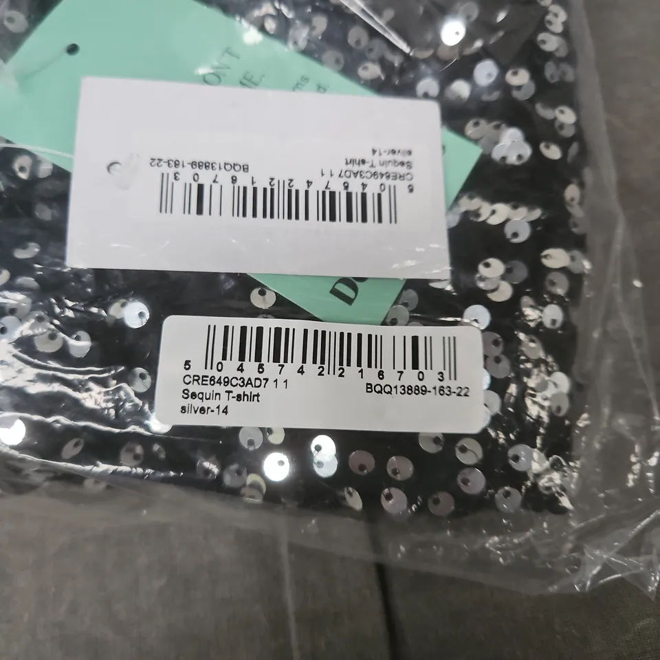 DOROTHY PERKINS SEQUIN SILVER T SHIRT 14
