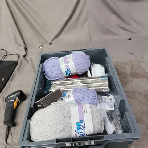TOTE OF APPROXIMATELY 13 ASSORTED ITEMS TO INCLUDE:  SOUDAL FIX ALL 