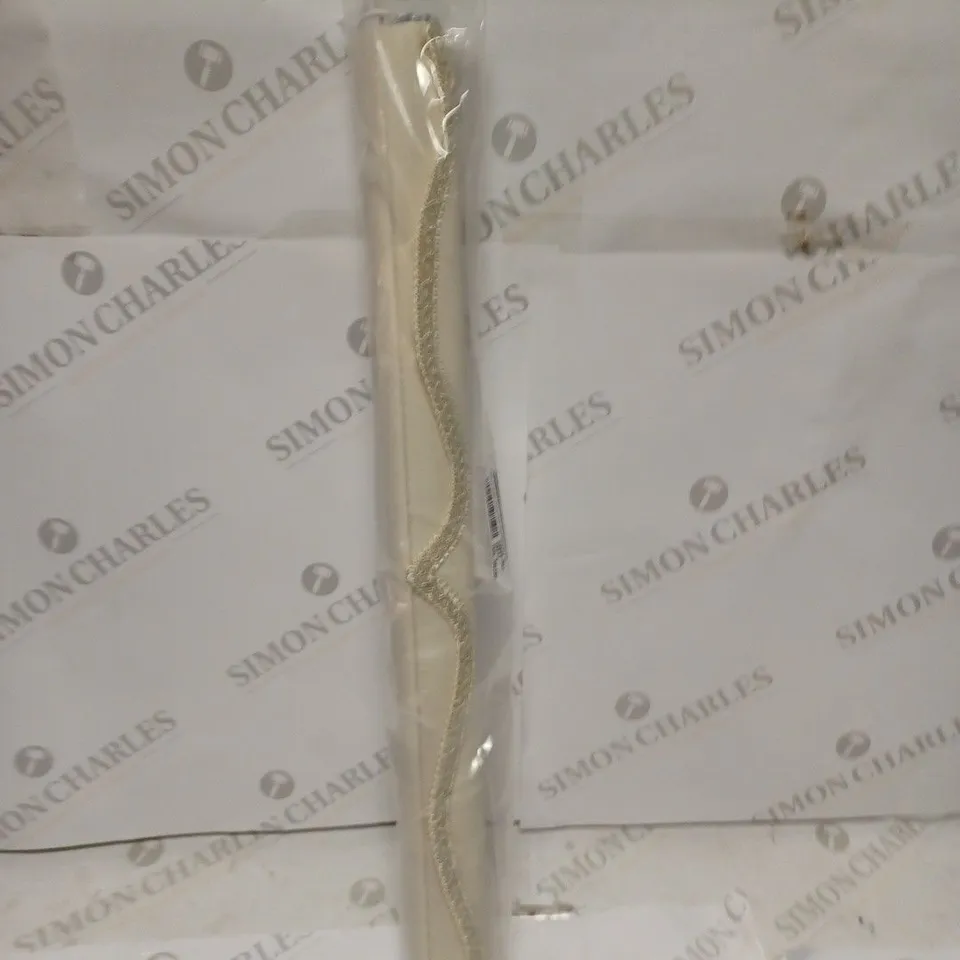 PLAIN SCALLOPED ROLLER BLIND 60X160 RRP £10