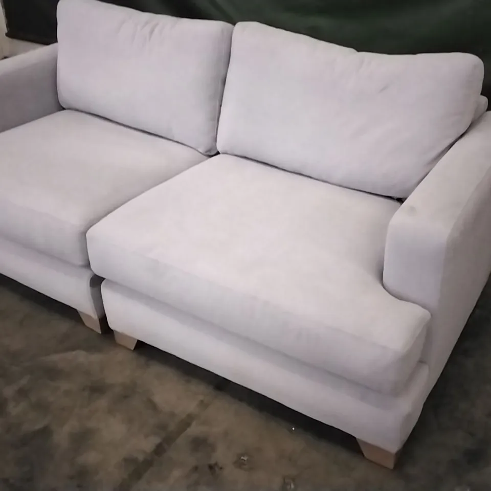 QUALITY DESIGNER LOUNGE CO 2 SEATER SOFA IN WHITE GREY FABRIC 