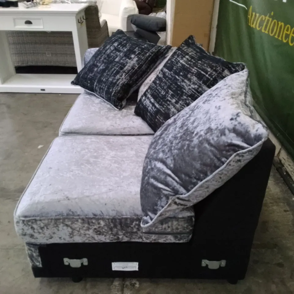 QUALITY DESIGNER RHF SECTION SOFA - GREY/BLACK FABRIC 