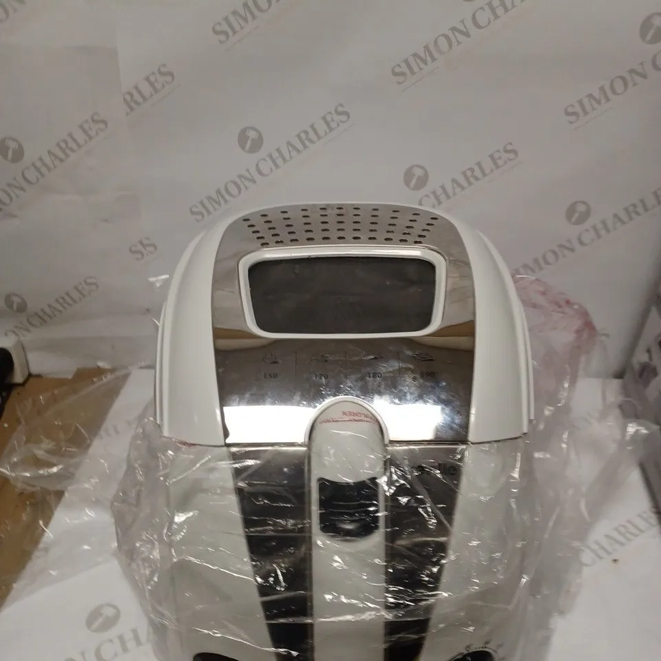 BREVILLE EASY CLEAN DIGITAL FRYER 