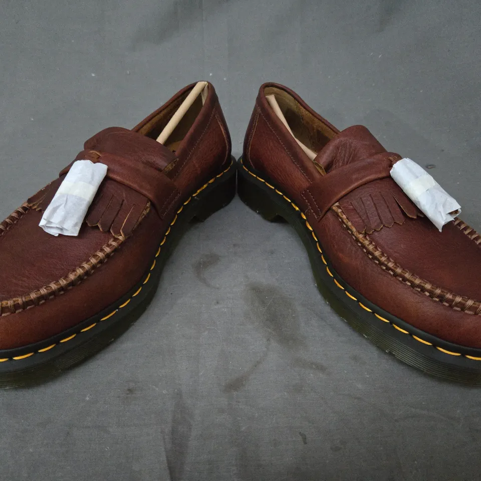 BOXED PAIR OF DR MARTENS ADRIAN YS LOAFERS IN CASHEW COLOUR UK SIZE 8