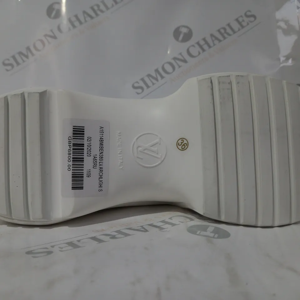 PAIR OF LOUIS VUITTON ARCHLIGHT TRAINERS IN WHITE EU SIZE 36