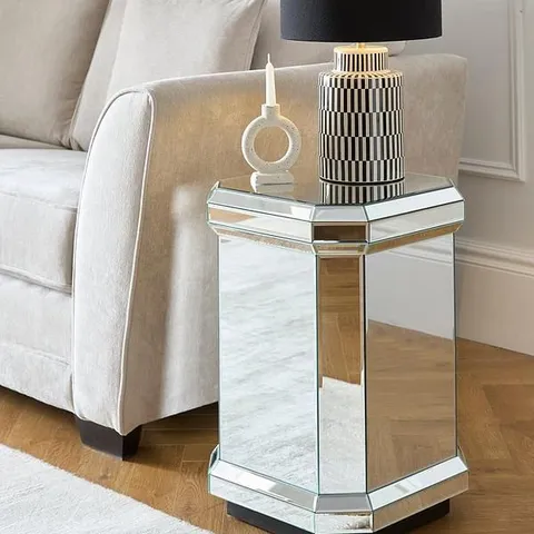 BOXED PLINTH LAMP TABLE 