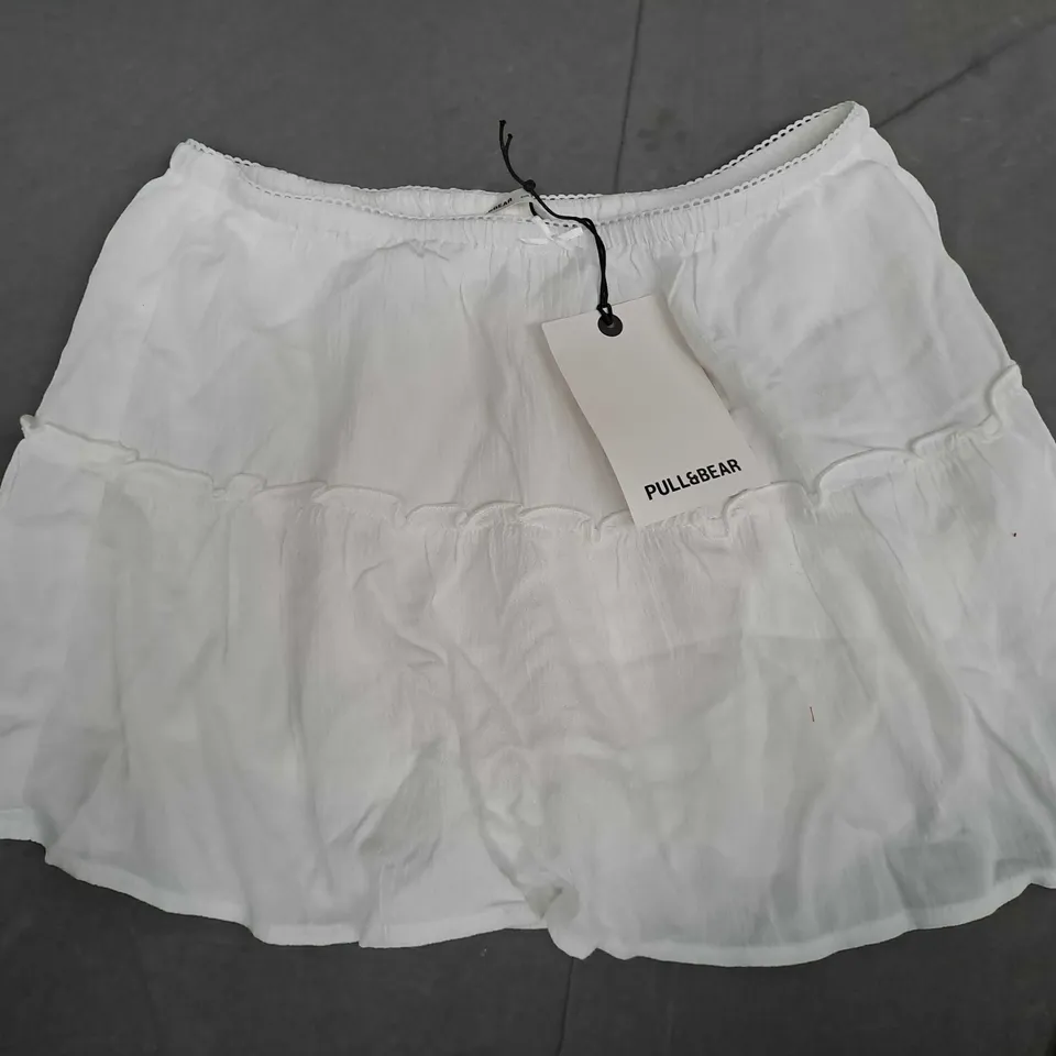 PULL & BEAR TIERED SKIRT IN WHITE - EU MEDIUM