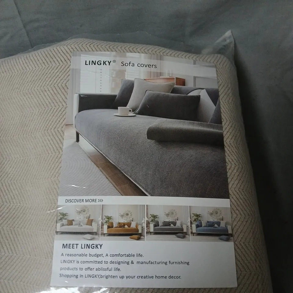 LINGKY SOFA COVER– BEIGE HERRINGBONE FABRIC 