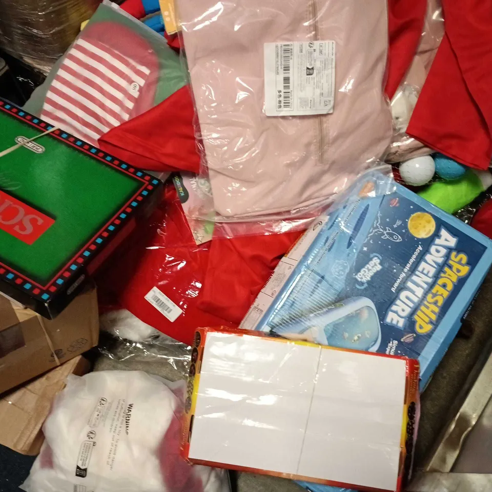 LARGE QUANTITY OF ASSORTED TOYS, GAMES AND DRESS UP ITEMS TO INCLUDE SCOOP N STACK,FLYNOVA PRO AND GRINCH COSTUME