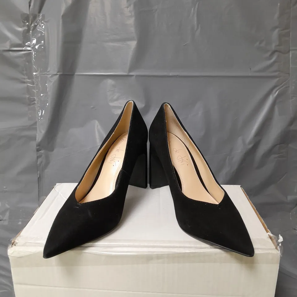BEN DE LISI HIGH HEELED POINTED TOE SHOES SUEDE BLACK SIZE 6