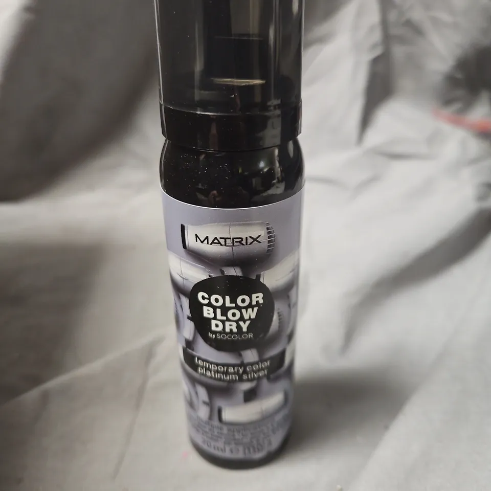 BOX OF APPROXIMATELY 24 MATRIX COLOUR BLOW DRY TEMPORARY COLOUR SPRAY – PLATINUM SILVER
