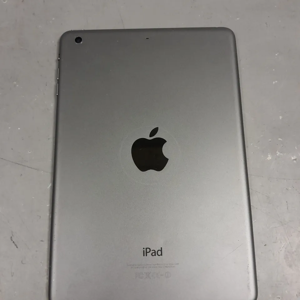 APPLE IPAD MINI 2 TABLET