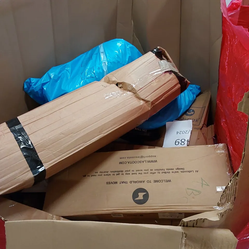PALLET OF ASSORTED HOUSEHOLD ITEMS AND CONSUMER PRODUCTS. INCLUDING AIRFRYER, TRAINING ROPE, TRAMPOLINE, BOXED FURNITURE ETC 