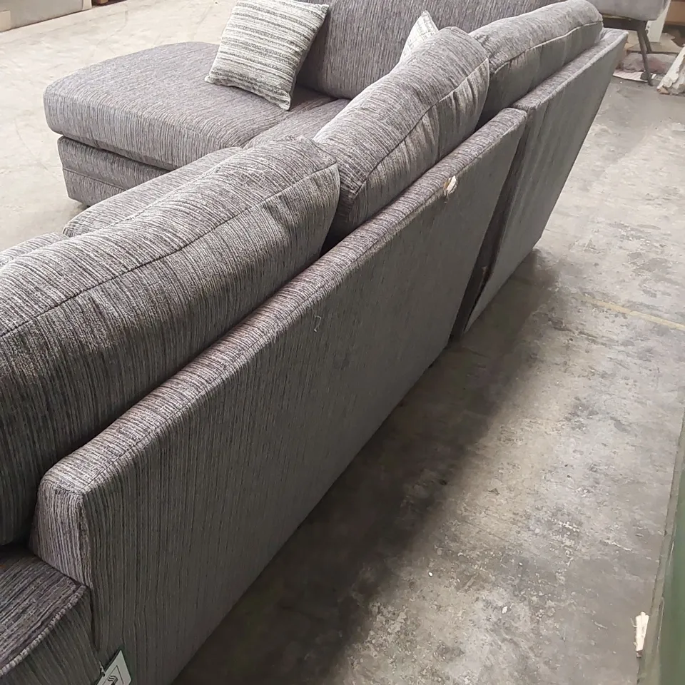DESIGNER FABRIC UPHOLSTERED CORNER CHAISE SOFA - GREY