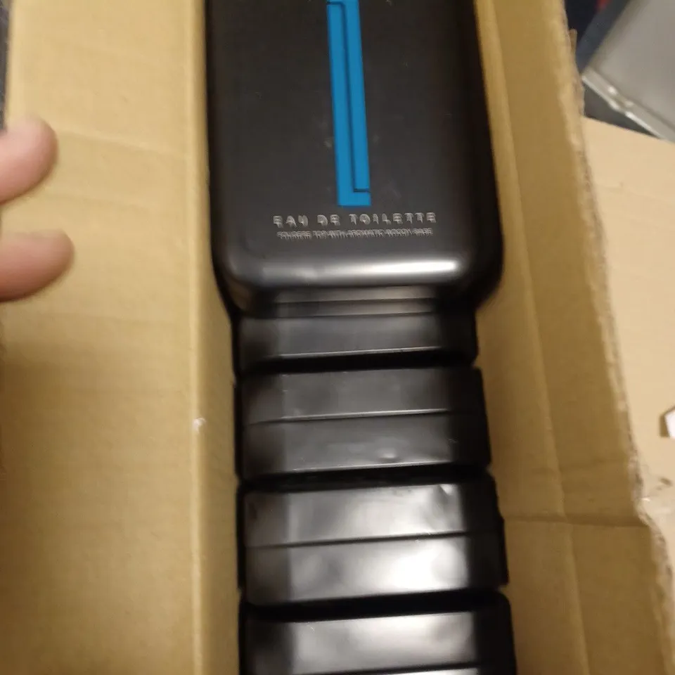 BOX OF APPROXIMATELY 10 STR8 LIVE TRUE EAU DE TOILETTE 100ML SPRAY