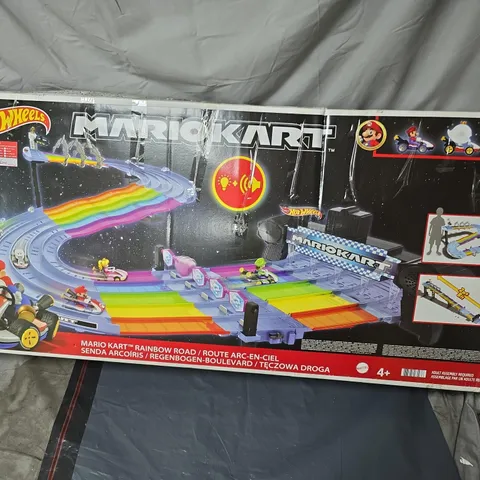 HOT WHEELS MARIO KART RAINBOW ROAD TRACK SET – BOXED 