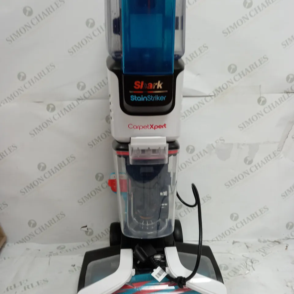 OUTLET SHARK CARPET XPERT DEEP CARPET CLEANER STRIKER EX200UK - COLLECTION ONLY
