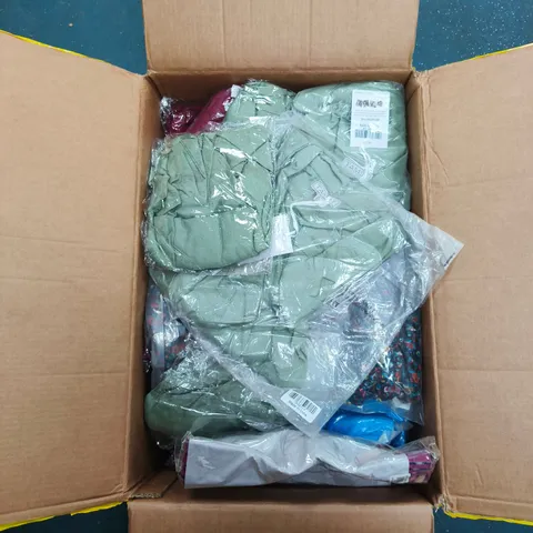 BOX OF APPROXIMATELY 30 ASSORTED CLOTHING ITEMS TO INCLUDE: TAMSY DRESS