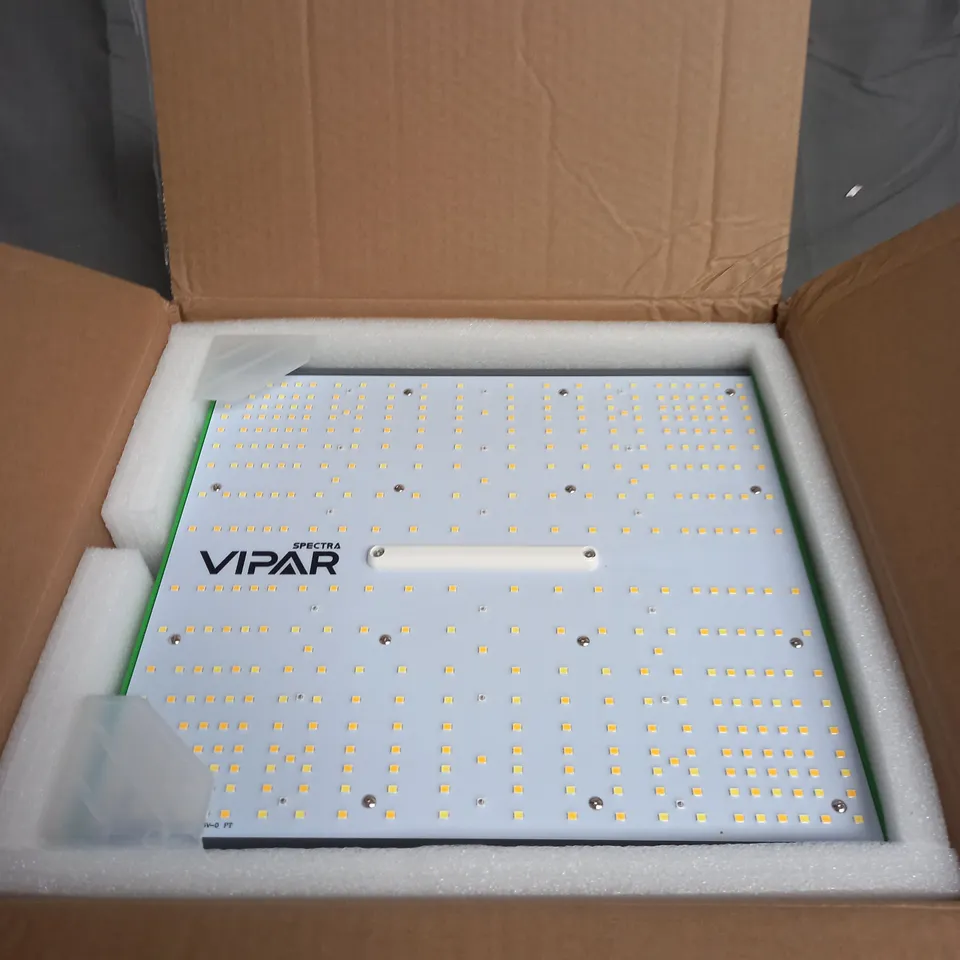 FULL SPECTRUM LED GROW LIGHT