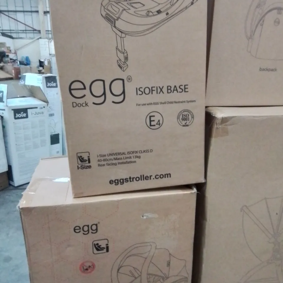 BOXED EGG3 LUXURY PRAM BUNDLE WITH EGG SHELL CAR SEAT IN GLACIER - 5 BOXES RRP £1149