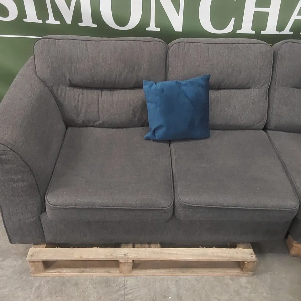 QUALITY DESIGNER FABRIC UPHOLSTERED CORNER SOFA