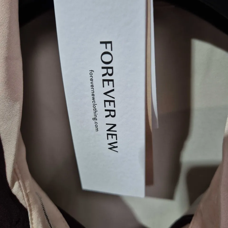 FOREVER NEW ELLIANA PRINTED SATIN MIDI DRESS – UK 8