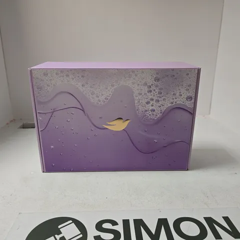 DOVE SHOWER GIFT SET