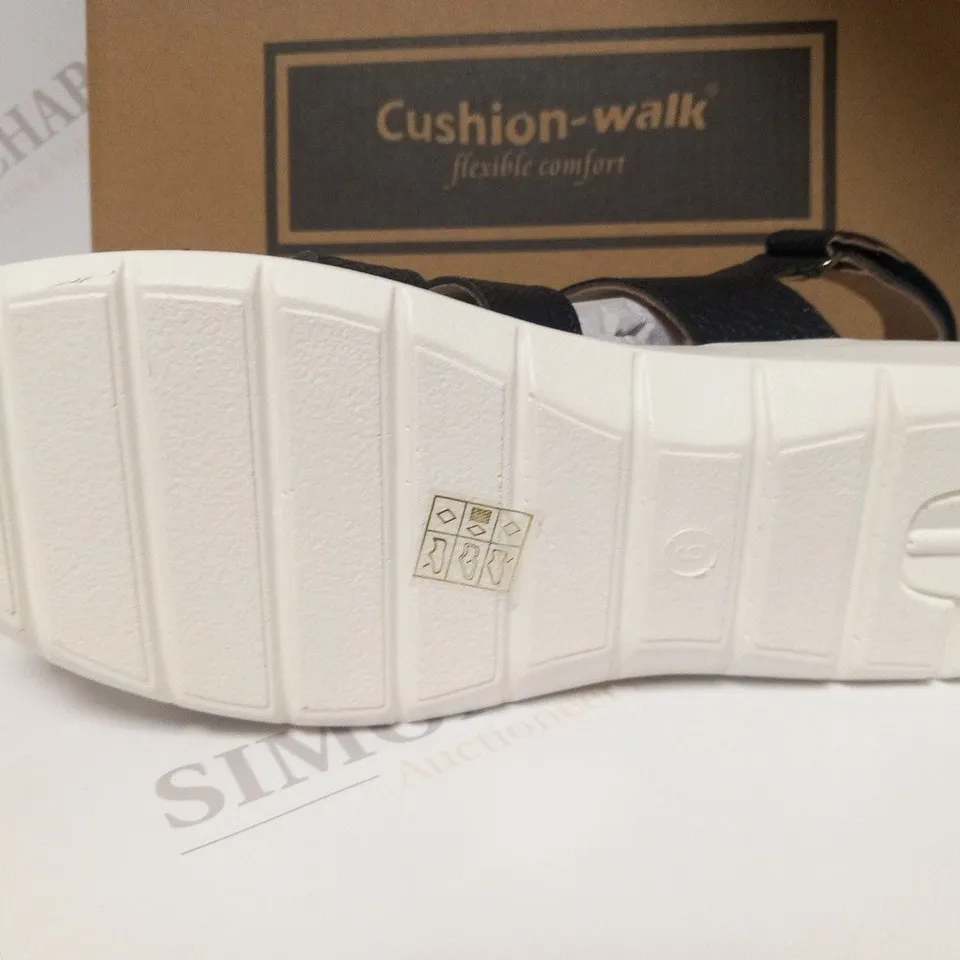 BOXED PAIR OF CUSHION WALK ONE TOUCH CLOSE SANDALS IN BLACK - SIZE 6 