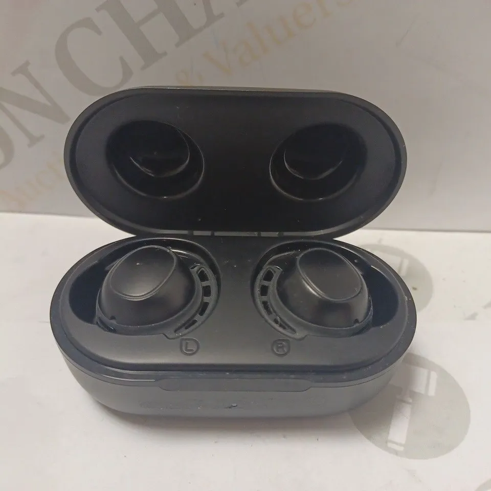COSCAACO TRUE WIRELESS EARBUDS IN BLACK