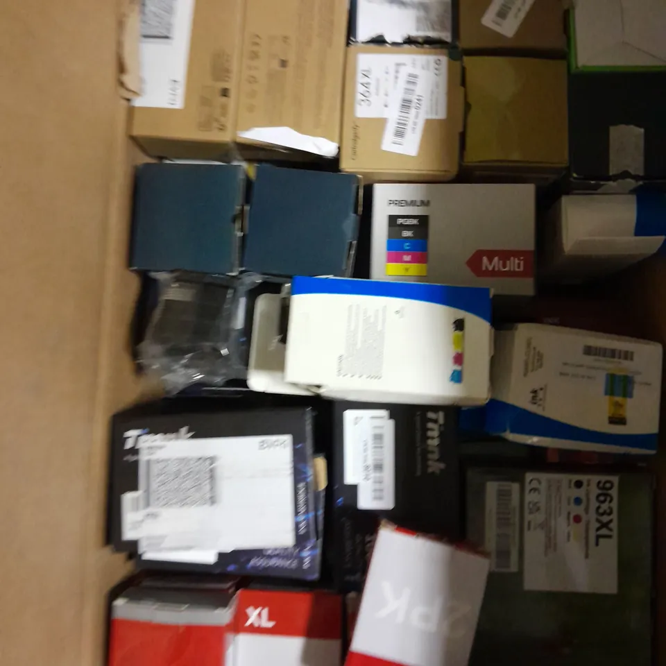 APPROXIMATELY 40 ASSORTED PRINTER INK CARTRIDGES IN VARIOUS BRANDS TO INCLUDE TIM-INK, COLORKING ETC 