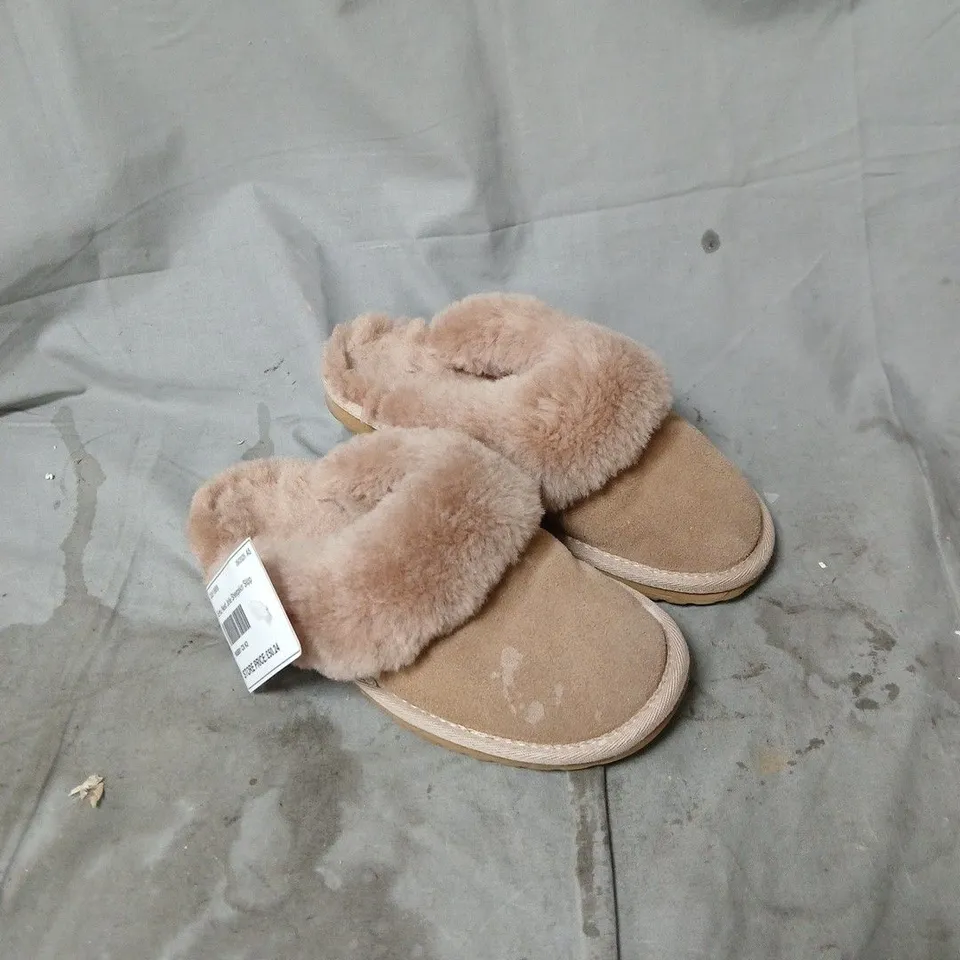 EMU NEST JOLIE SHEEPSKIN SLIPPERS SIZE W5 M4
